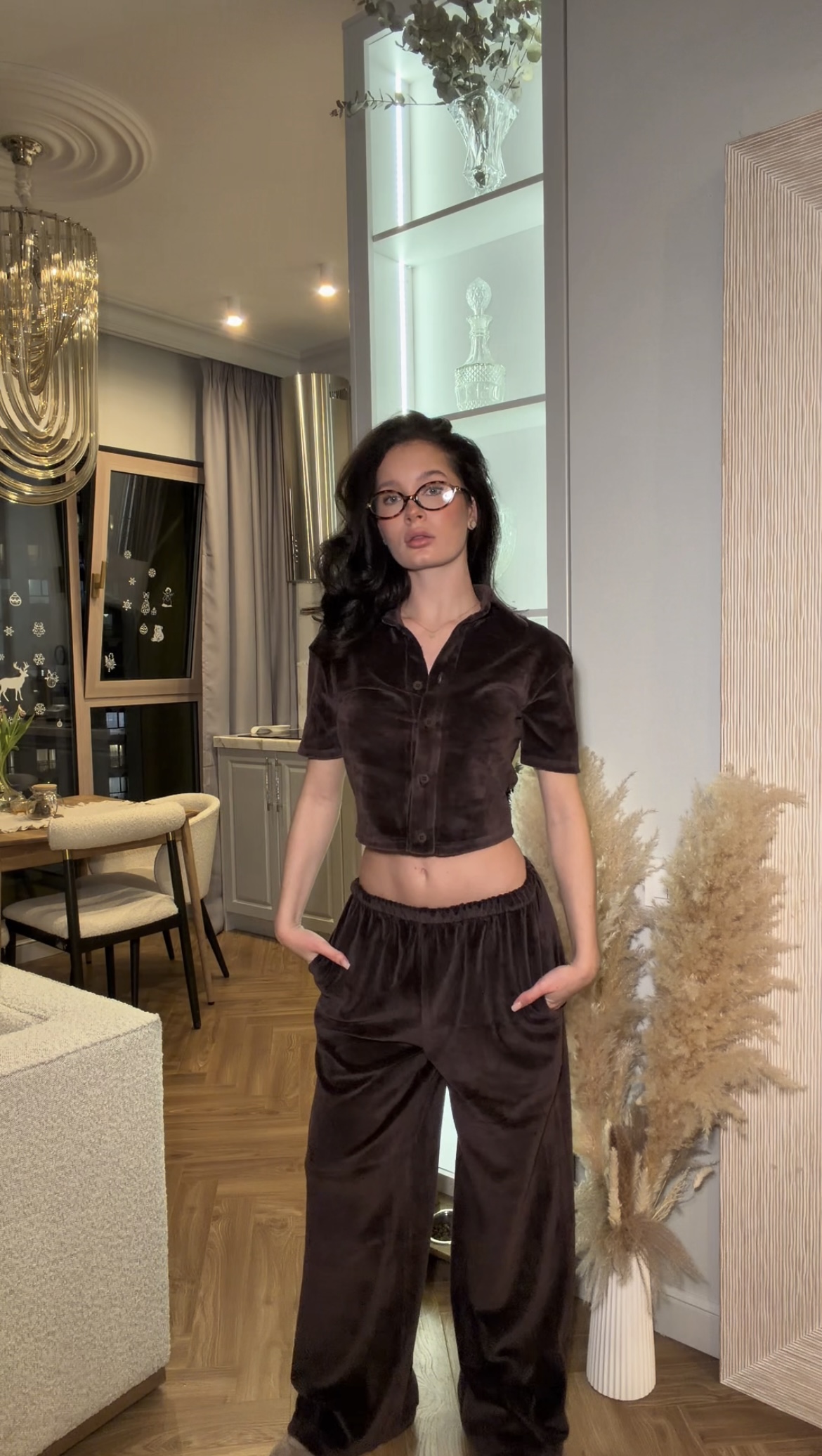 Костюм из велюра на хлопковой основе: майка-поло и брюки